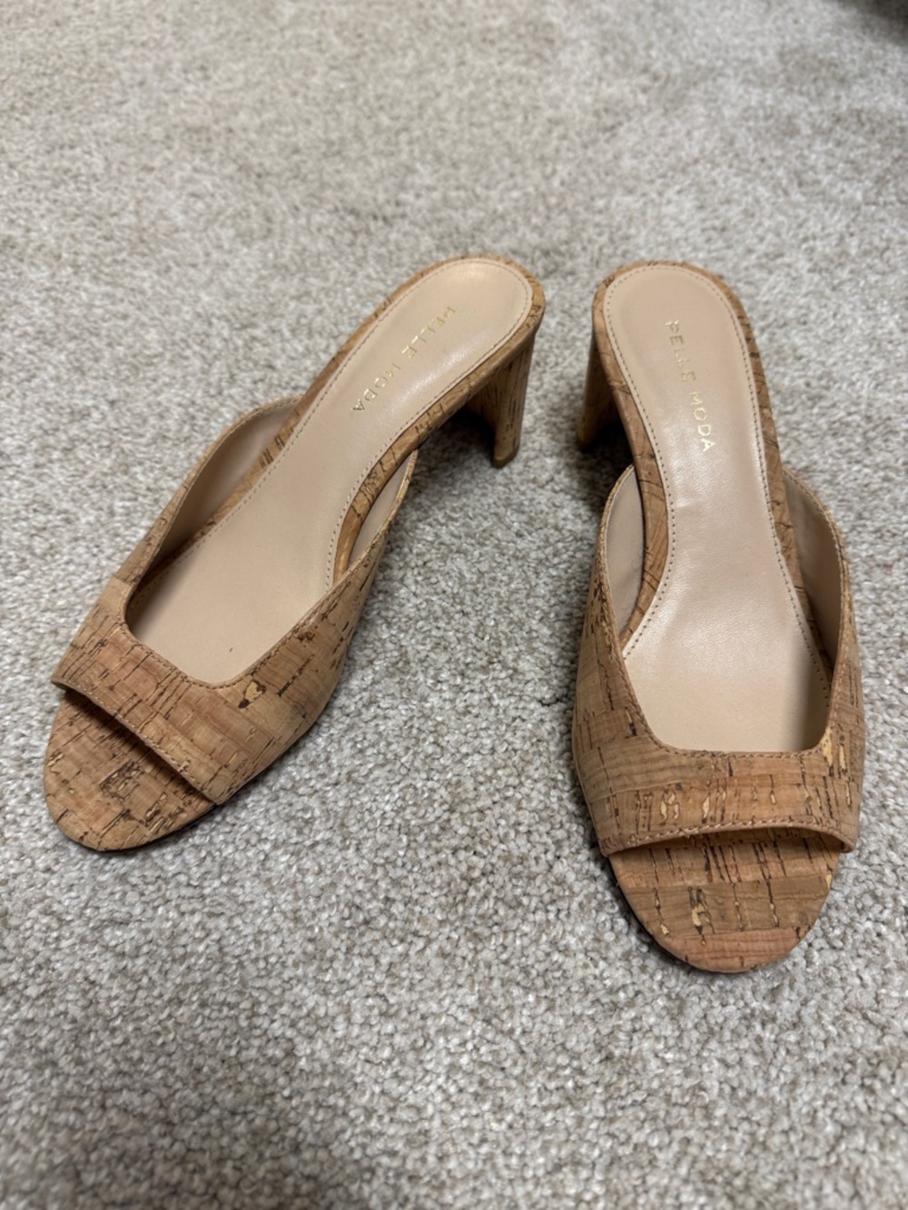 Pelle Moda cork slide heels size 6.5